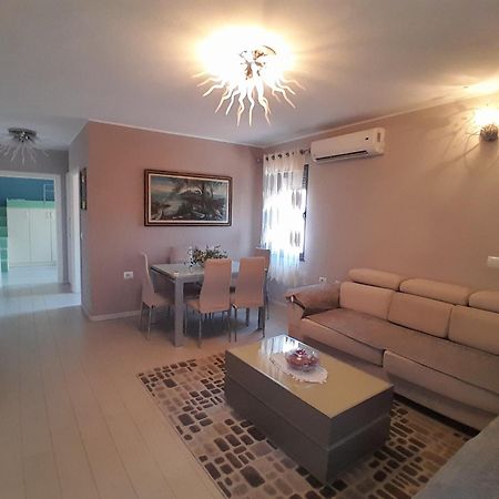 Cufaj Apartaments Shkodra Екстериор снимка